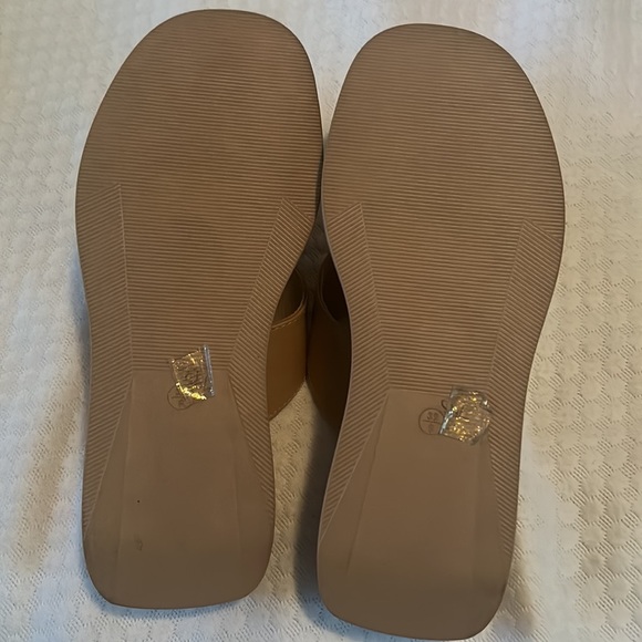 Beige Pu Toe Thong Flatform Mules - Picture 6 of 7